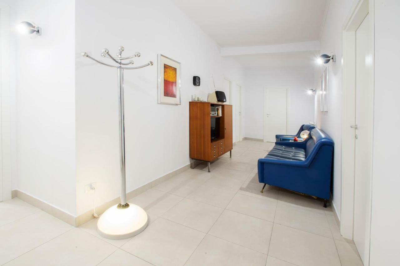 Interno16Holidayhome Napoli Bagian luar foto